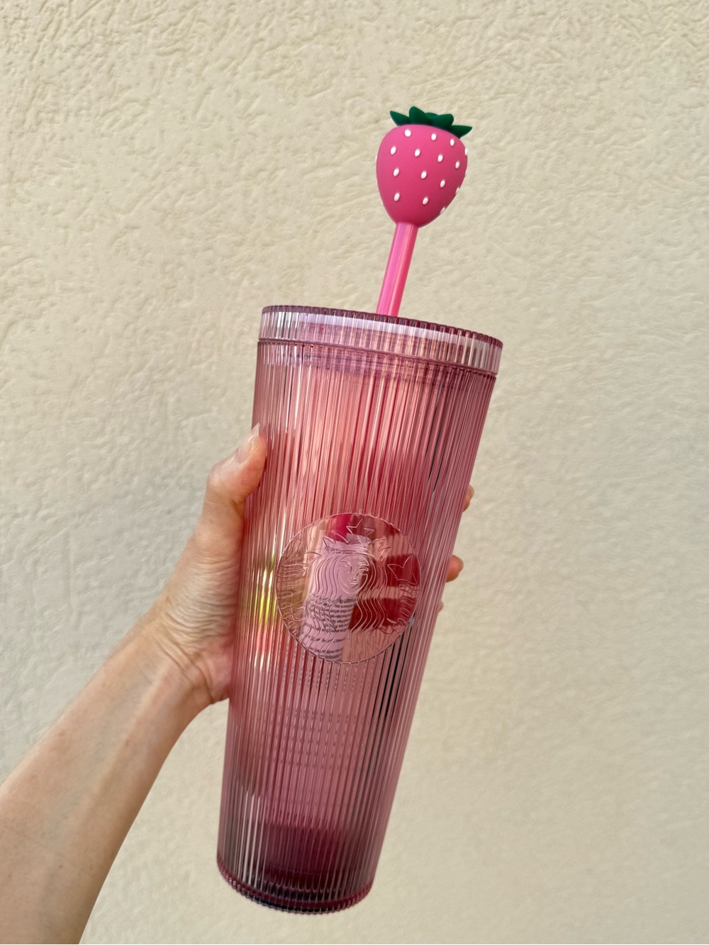 🍓Starbucks-Inspired by Beloved Pink Drink - Pink  Strawberry Tumbler with Straw